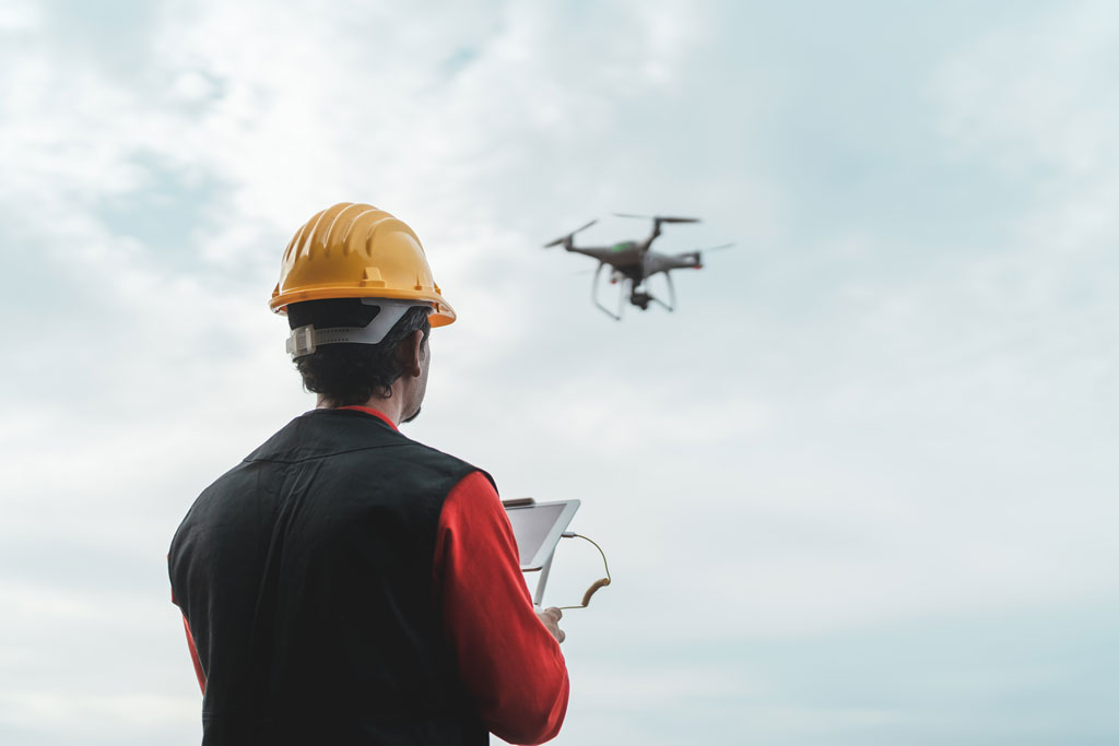 salidas profesionales piloto drones